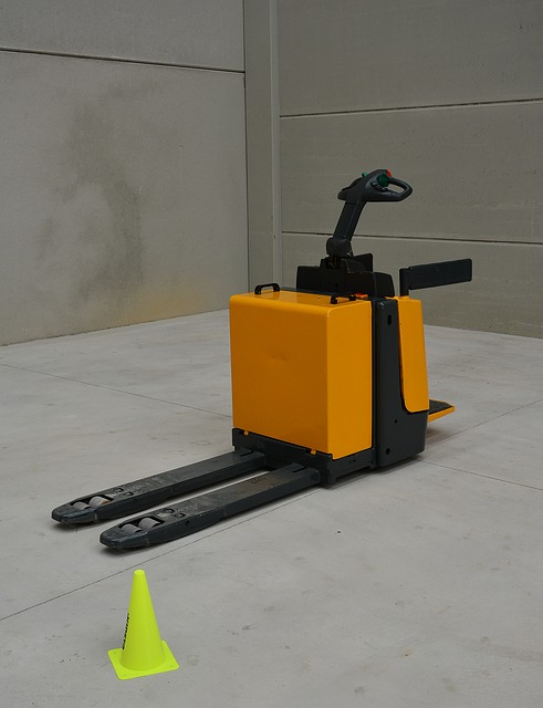 manual pallet jack